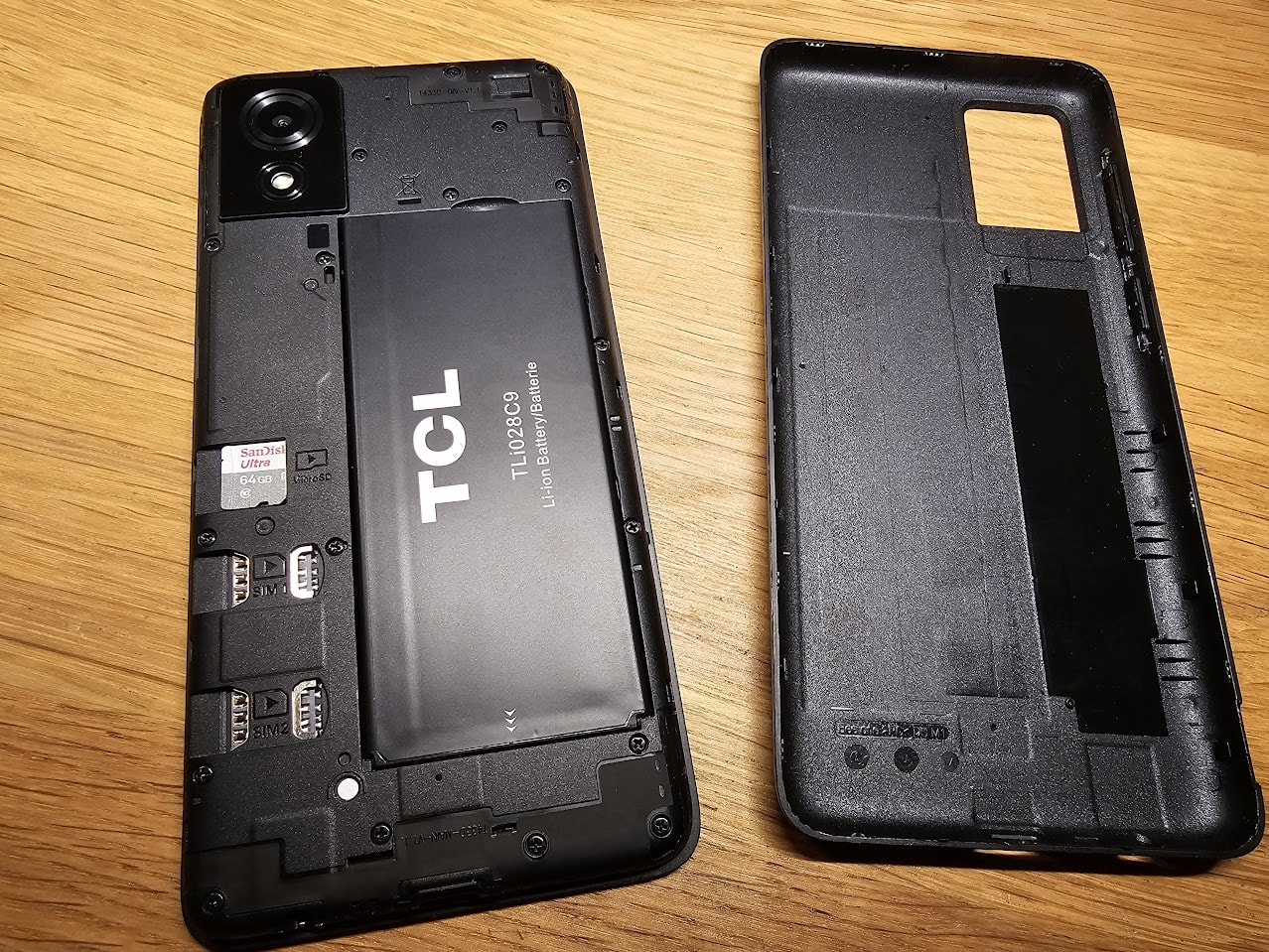 Phone with the back removed